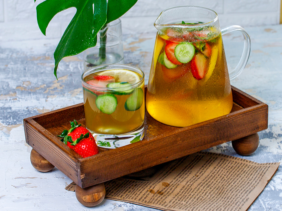 دتاکس (چای سبز، توتفرنگی، لیمو و خیار)